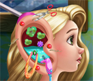 Rapunzel Kulak Doktorunda 