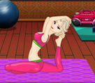 Elsa Yoga Yapıyor